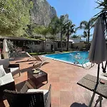 Villalietta Villa Capaci